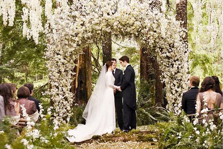 Glamorous & Dreamy: 7 Wedding Settings We Love From The Movies - Female ...