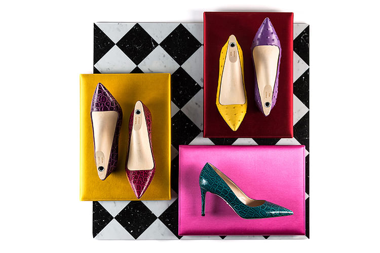 A Step-By-Step Guide For The Updated Prada Made-To-Order Pumps Service