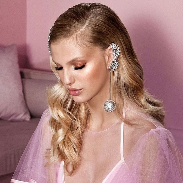 10 Incredible Statement Earrings to Wear on your Wedding Day |  weddingsonline