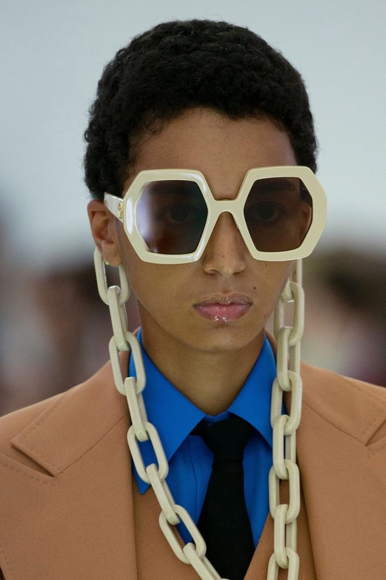 The Glasses Chain Is The New Accessory To Accompany Your Eyewear