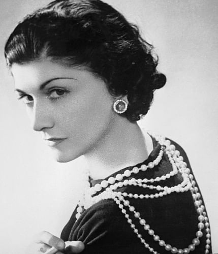 coco chanel in pearls