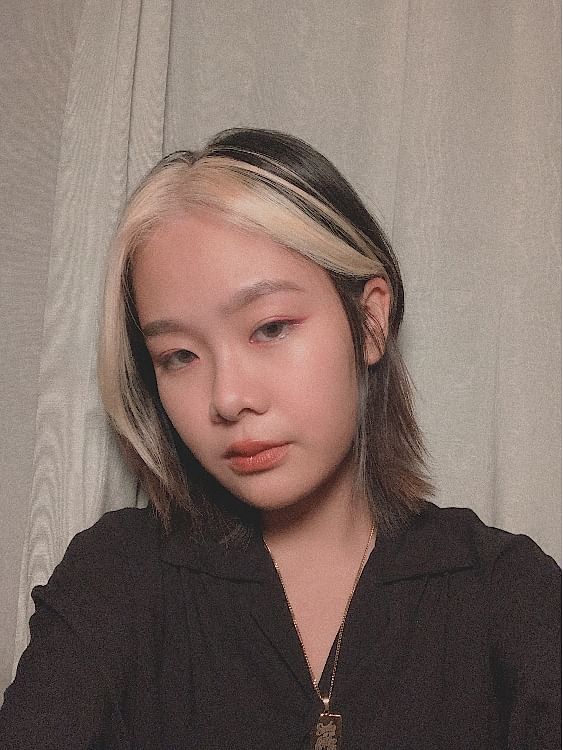 Get The Bleached Money Piece Hairstyle Like Blackpink s Jennie