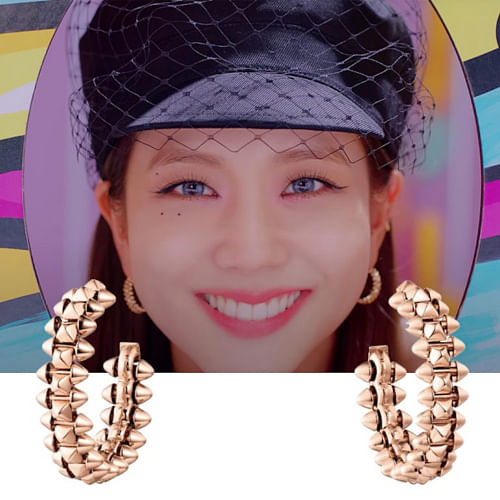 Jisoo earrings on sale