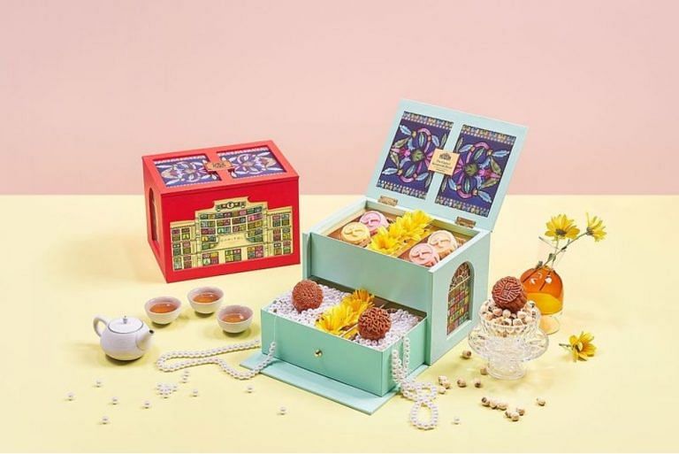 Stylish Packaging & Unique Flavours To Flex Your Mooncake Gifting Game