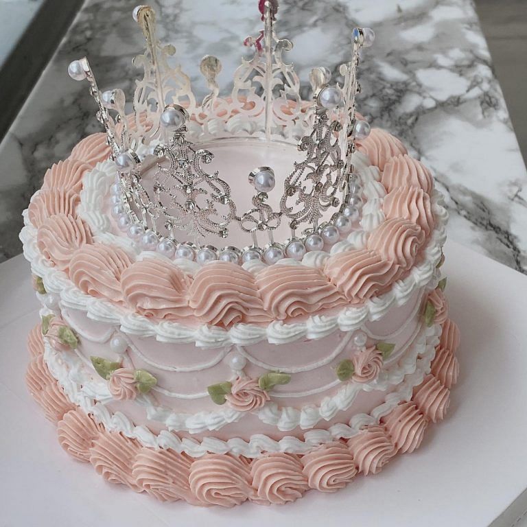 Learn Cake Decorating Online | Free Tutorials, Expert Courses and Classes