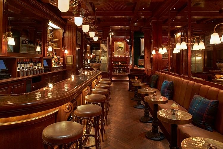Ralph Laurens First Restaurant The Polo Bar Opens In New York City