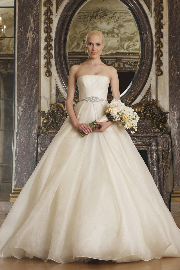 Top 71+ Wedding Gowns for Brides-To-Be That Are Worth Bookmarking! |  WeddingBazaar