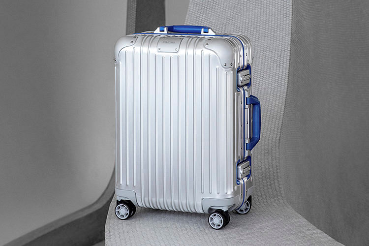 Original Cabin Twist Suitcase in Silver & Black